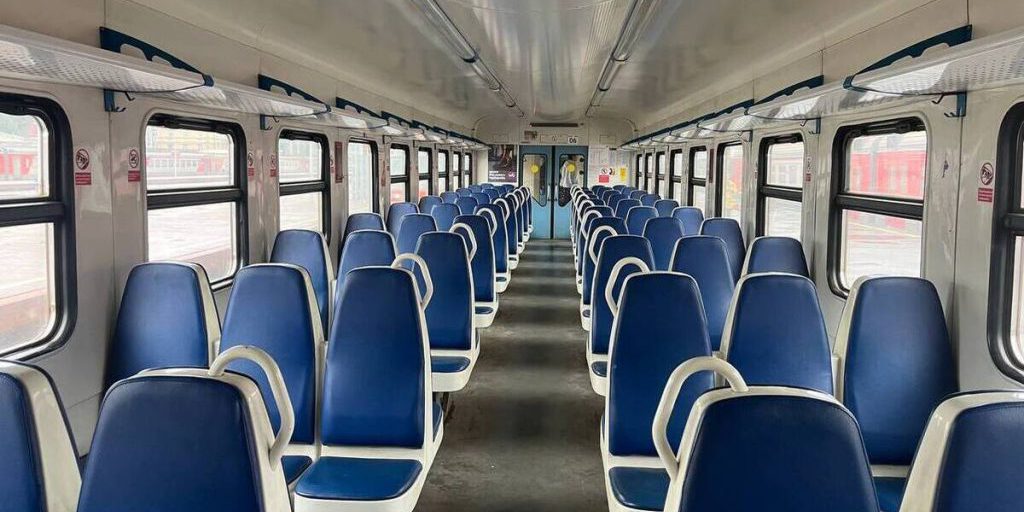 Aumento dei passeggeri sui treni suburbani di San Pietroburgo: oltre 10 milioni di persone trasportate nel mese di agosto con un aumento del 2% rispetto all'anno precedente