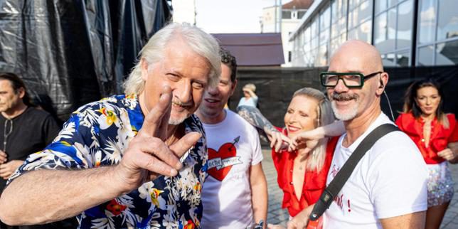 Raphaël Llorca analizza il movimento “Ça suffit” di Patrick Sébastien: una nuova forma di populismo