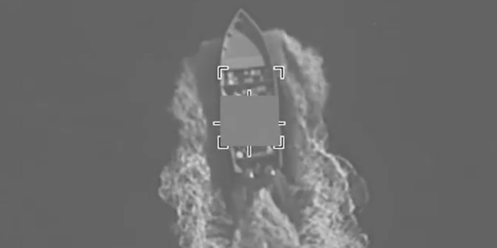 U.S. colpisce tre barche sospette di traffico di droga nel Pacifico orientale, otto morti