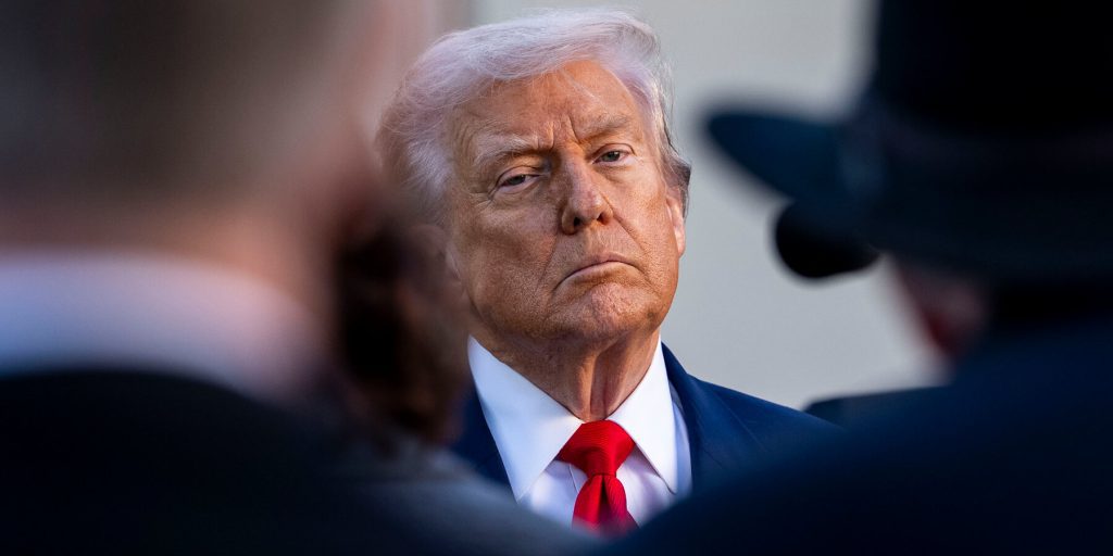 As Trump’s Federal Hiring Freeze Expires, He Puts New Restrictions in Place