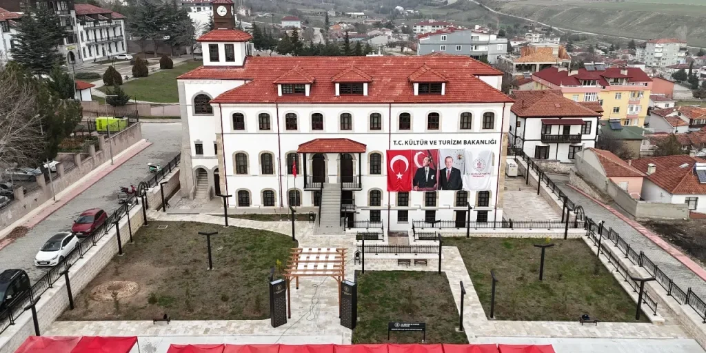 Scuola femminile di 160 anni a Merzifon diventa biblioteca