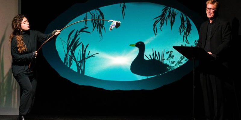 Pierino e il Lupo al Piccolo Teatro Regio: teatro d'ombre con 50 sagome di cartone e musica di Prokofiev