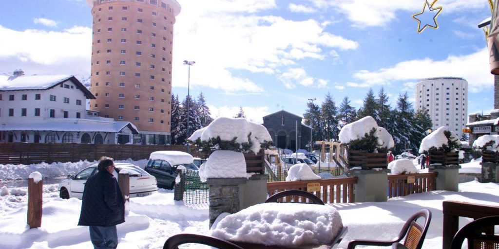 Sestriere: Torre Rossa sigillata per problemi di sicurezza e antincendio