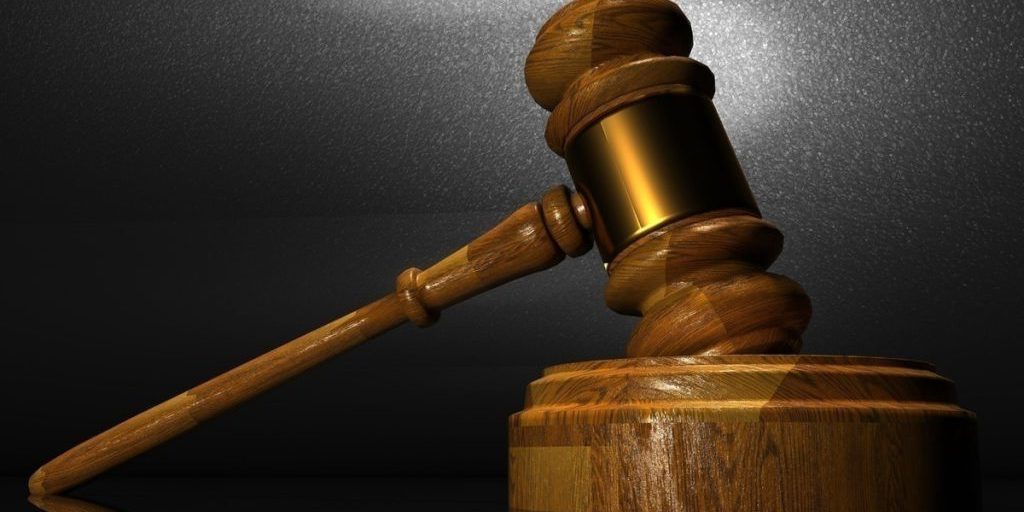 В Курской области суд обязал три администрации отремонтировать детские городки