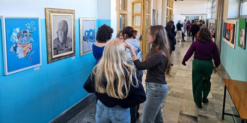 Liceo Passoni: le opere studentesche riqualificano il quinto piano con il Relooking Lab