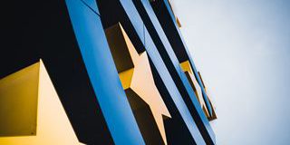 Fiducia dei consumatori nella zona euro in leggera ripresa a ottobre 2025 con un indice di -14,2 punti