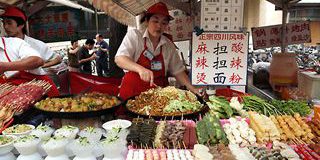 Cina ancora in deflazione a settembre, prezzi consumo -0,3% su anno