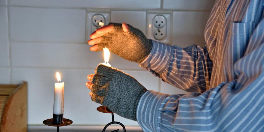 Restrizioni energetiche in Ucraina: le autorità introducono limitazioni per garantire la stabilità del sistema energetico nazionale