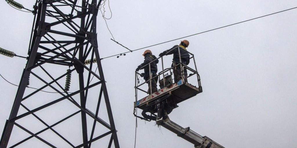 La Russia Cambia Strategia Negli Attacchi Agli Obiettivi Energetici Ucraini: Implicazioni e Risposte