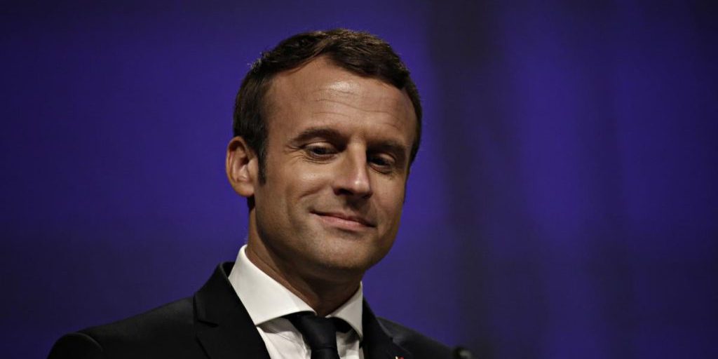 Macron risponde al desiderio di Putin di parlare dell'Ucraina