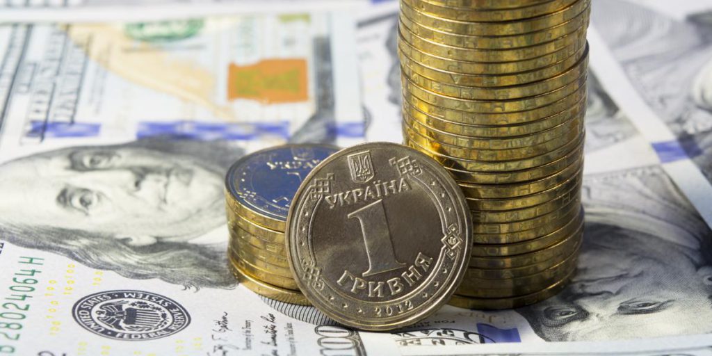 Обменники будут спекулировать: банкир предупредил о предстоящих колебаниях доллара