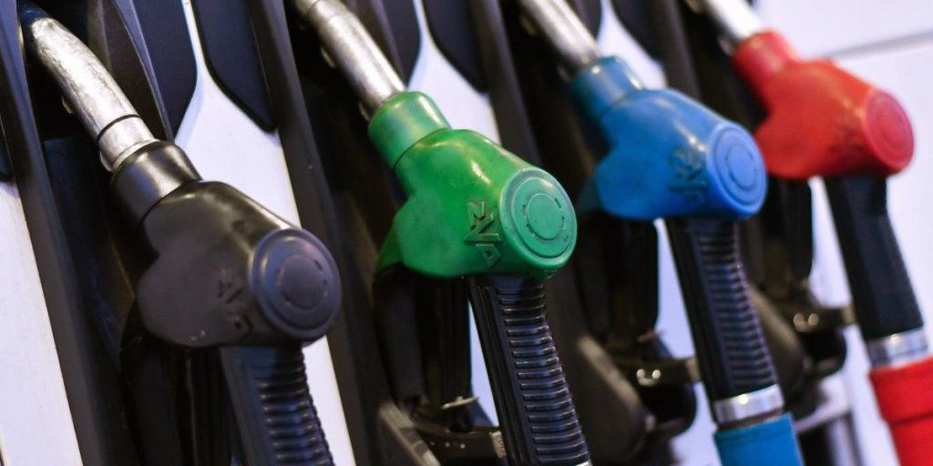 "АЗС начнут останавливаться": эксперт предупредил об угрозе топливного кризиса в Украине