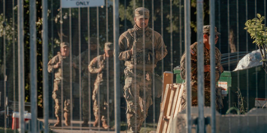 Pentagono ritira truppe della National Guard da Chicago e Portland a causa di controversie legali