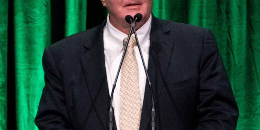 Venture Capitalist Resigns From Salesforce Foundation Over Benioff Comments