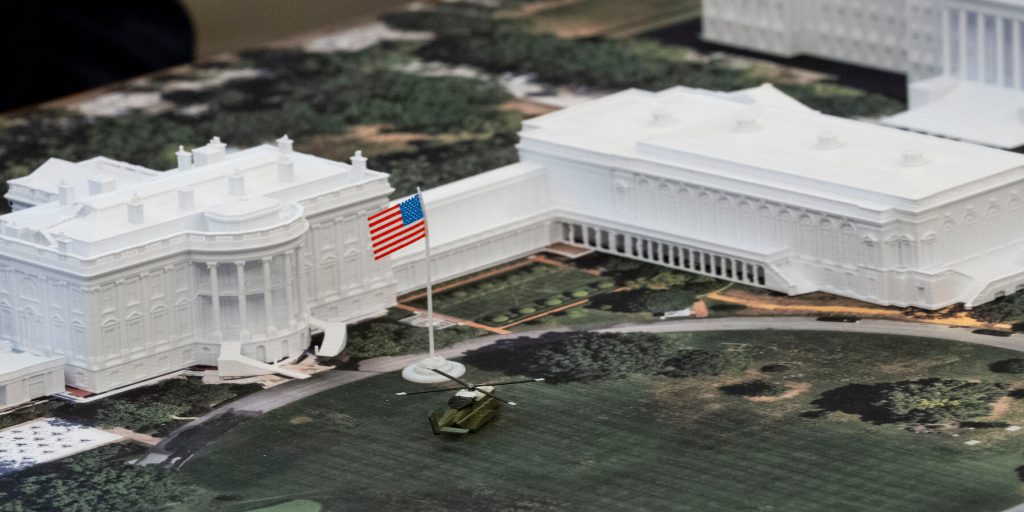 Trump nomina collaboratori per valutare il progetto del ballroom