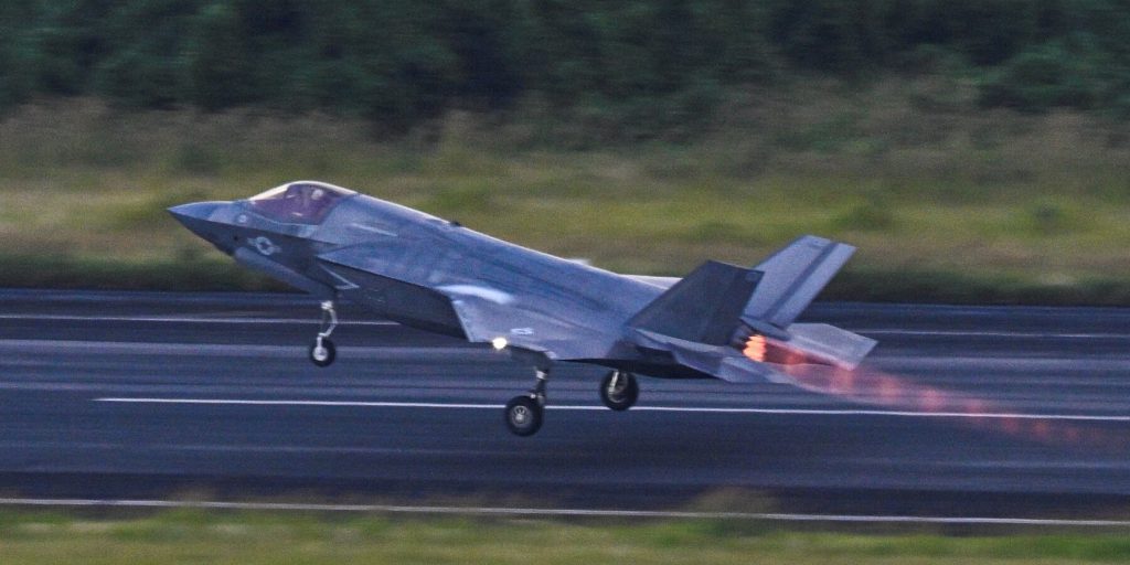 FAA avverte i piloti: evitare zone del Pacifico vicino a Messico, Colombia, Ecuador e Panama per attività militare