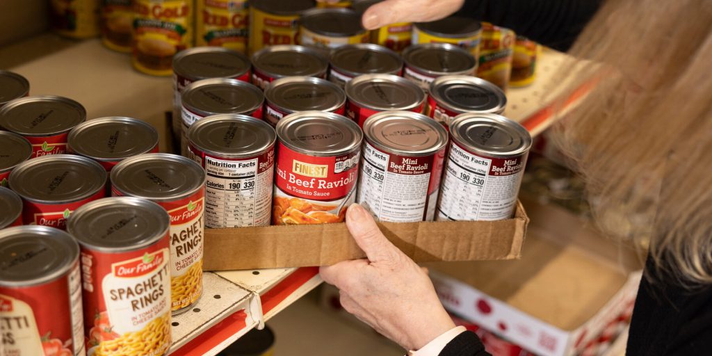 Tribunale blocca l'azione dell'amministrazione Trump di congelare i buoni alimentari in Minnesota