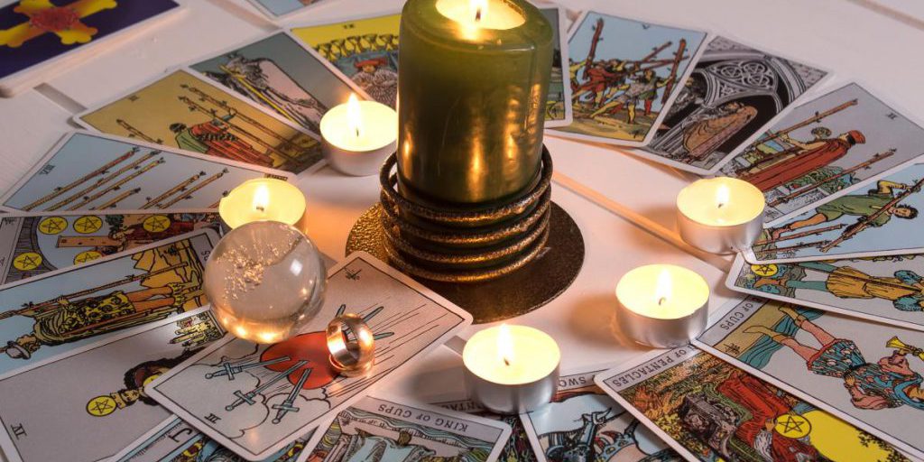 Гороскоп на 7 октября по картам Таро: Близнецам - творческие проекты, Стрельцам - радость