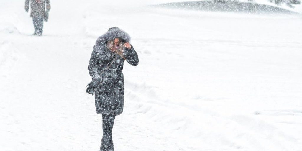 Neve e vento in arrivo in Ucraina: Kiev più calda ma con precipitazioni invernali