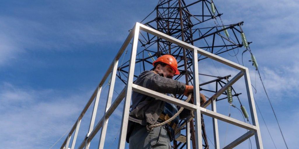 Celebri figure ucraine congratulano gli operatori del settore energetico in occasione della loro festa professionale