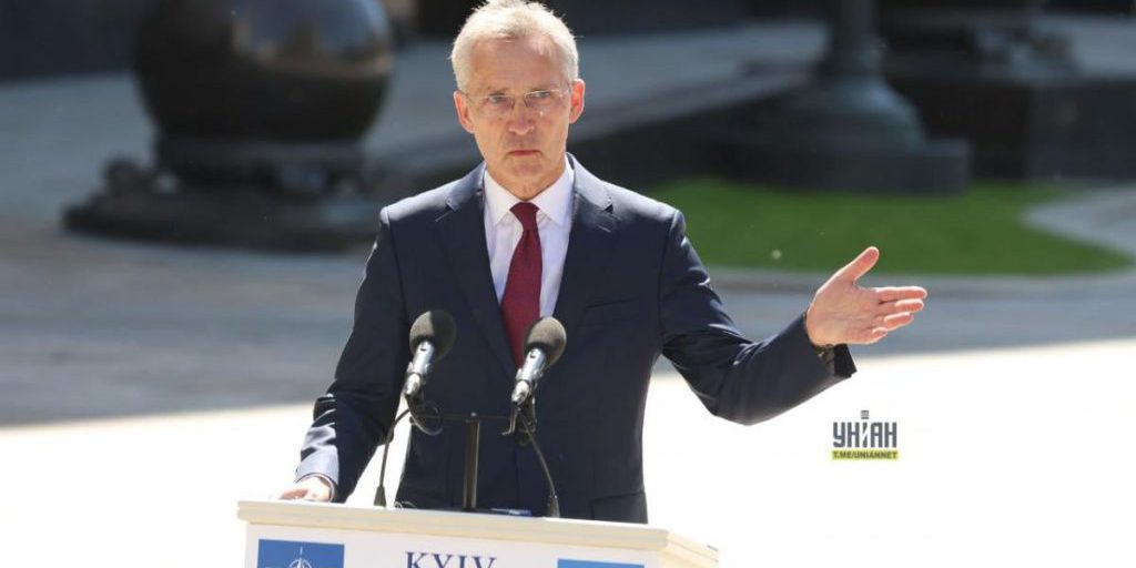 "Не только США подвели Украину": экс-генсек НАТО сделал признание в своей книге