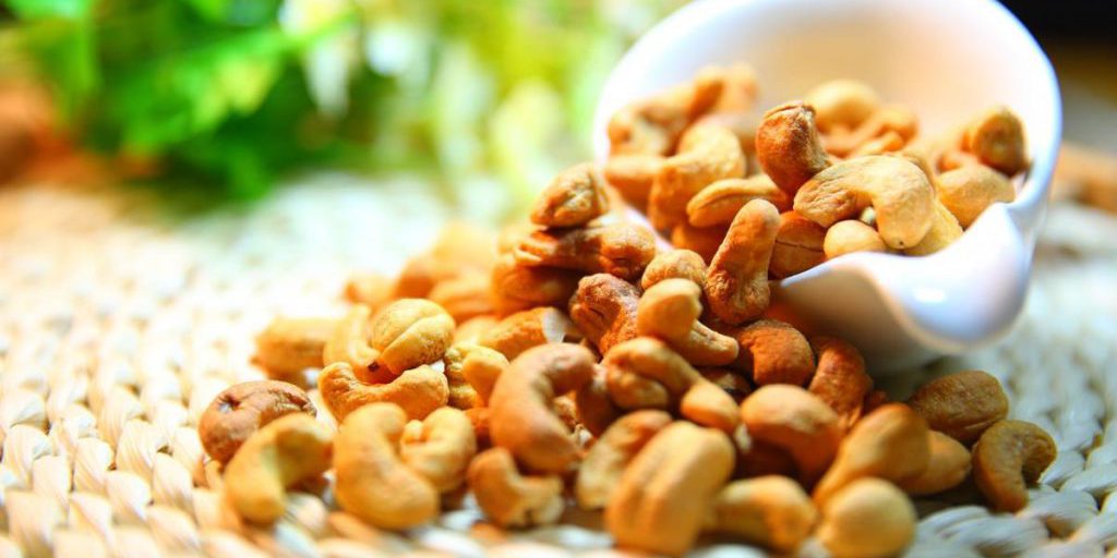 Cacahuate crudi o fritti: quale è più salutare?