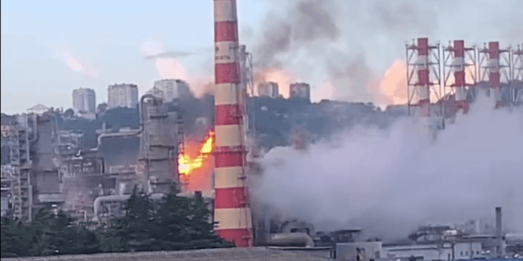 Attacchi Ucraini contro l'Infrastruttura Energetica Russa: Conseguenze e Implicazioni