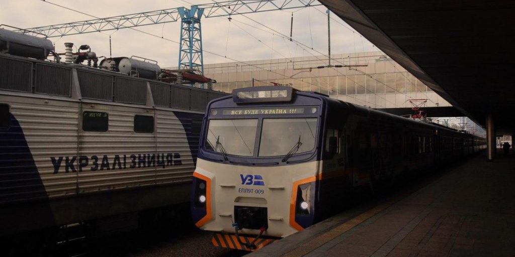 Tariffe più alte di Ukrzaliznytsia prima del conflitto: 10 % di carico perso, avverte la FRTU