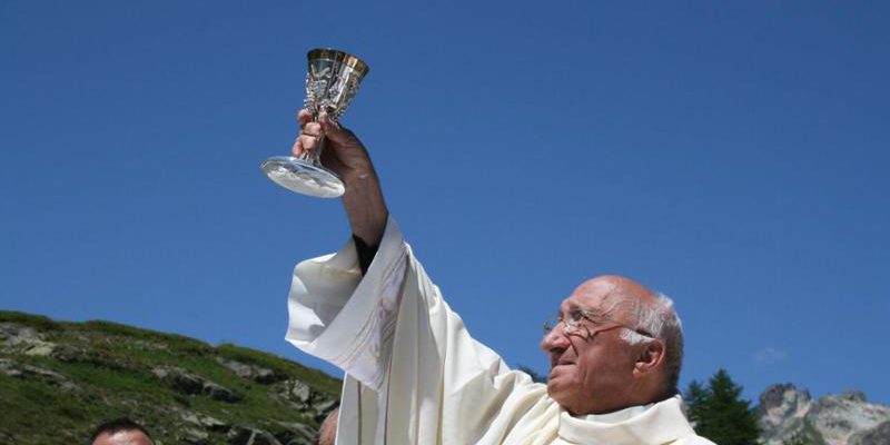 Don Paolo Gariglio: il prete che ha guidato i giovani di Nichelino con fede e coraggio