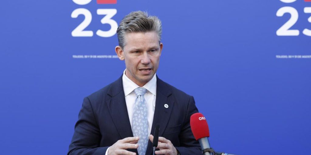 Министр обороны Швеции назвал три цели российских провокаций в Европе