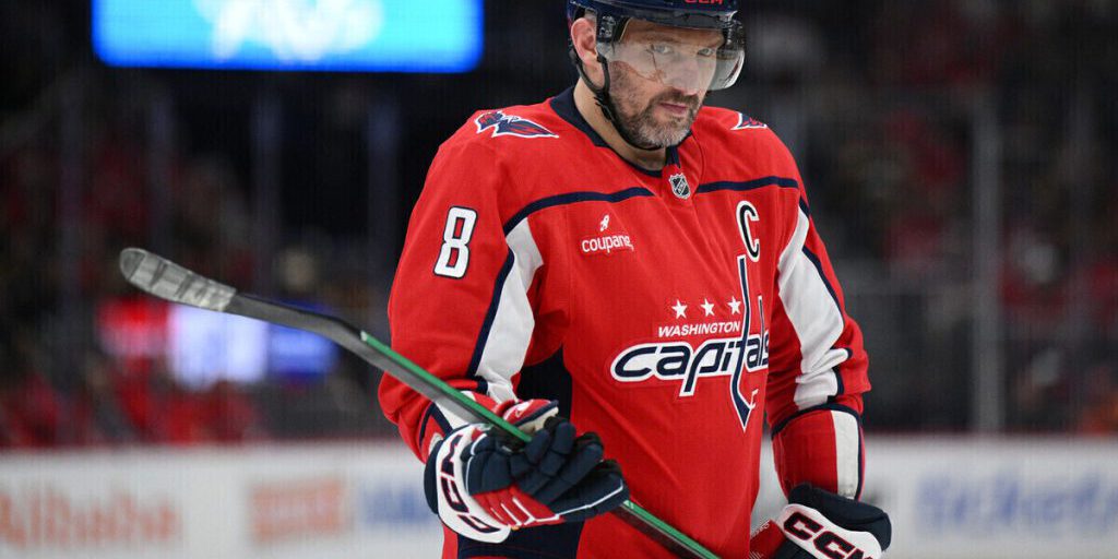 40-летний Александр Овечкин набрал первое очко в сезоне-2025/2026