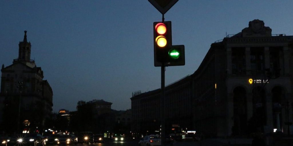 По всей Украине введены экстренные отключения света