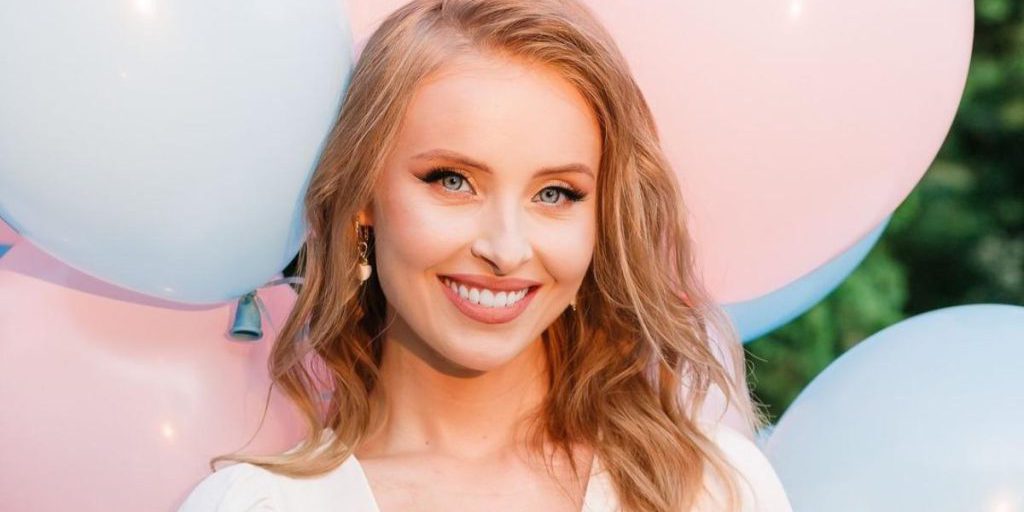 Attrice celebre annuncia la gravidanza del terzo figlio