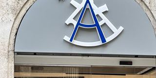 Azimut Rinviia la Presentazione degli Obiettivi Strategici: Cosa Significa per gli Investitori e il Mercato Finanziario