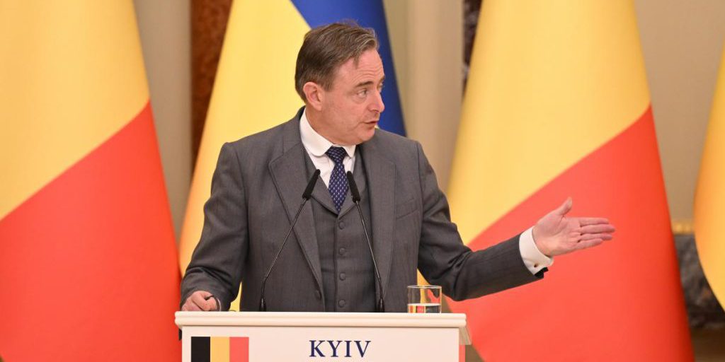 Belgio impone condizioni per sbloccare credito destinato all’Ucraina su beni russi