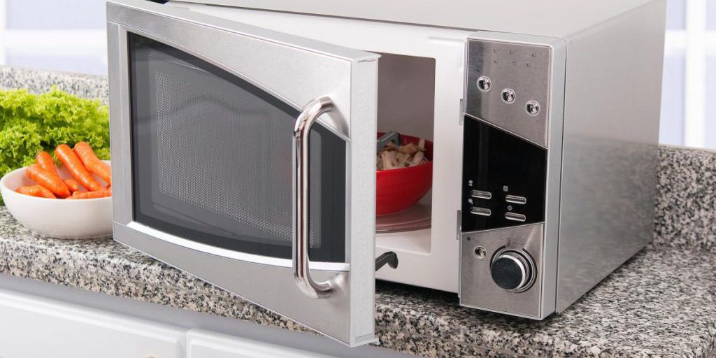 15 полезных лайфхаков для микроволновки: некоторые вас действительно удивят