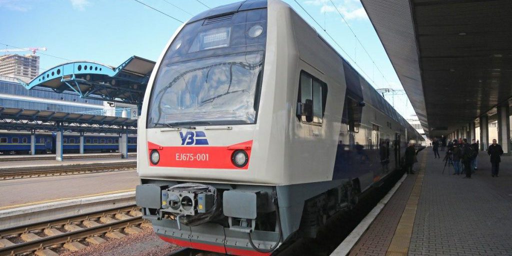 В "Укрзализныци" предупредили об изменениях в движении поездов из-за российских обстрелов