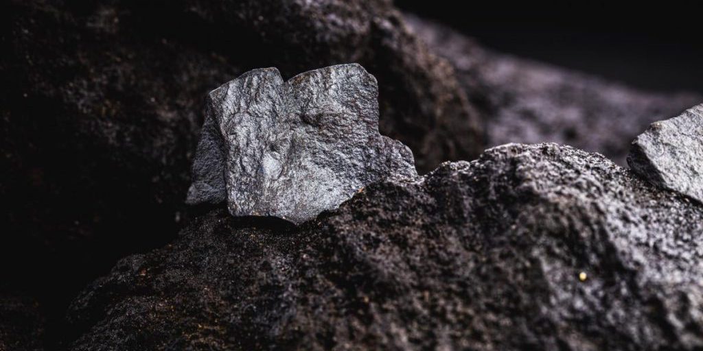 Цены на металлы набирают обороты на фоне ожидания переговоров США и Китая