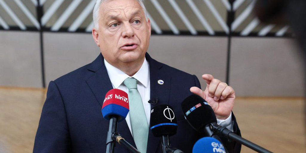 У Орбана проблемы: за полгода до выборов экономика Венгрии летит в пропасть