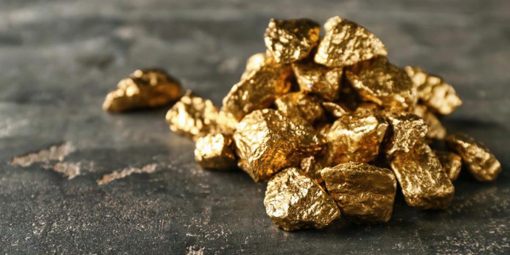 Впервые с 1979 года: золото стремительно приближается к новому рекорду