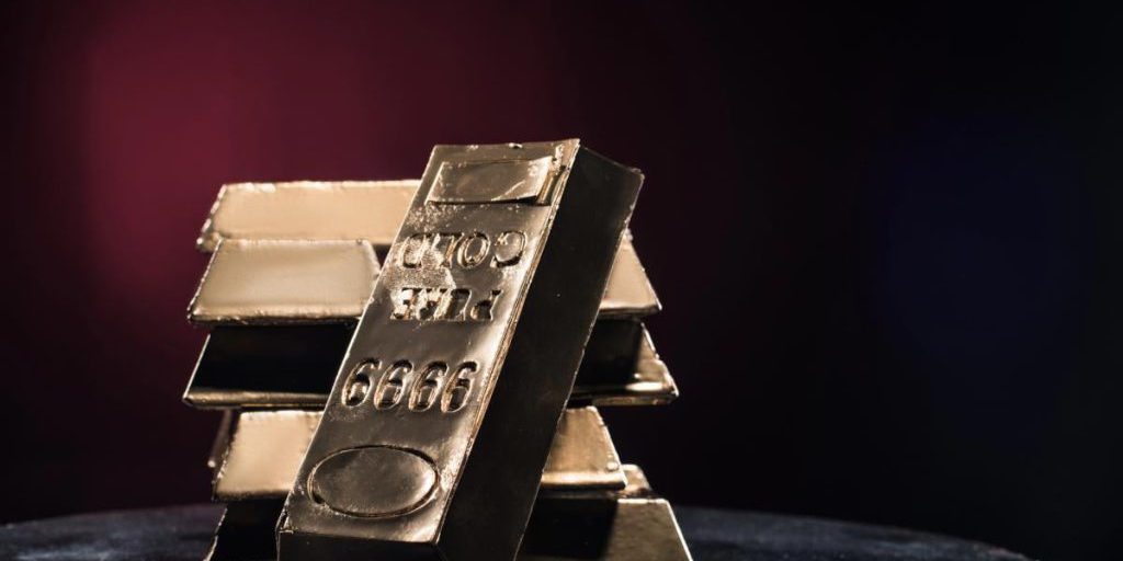 L'Oro Raggiunge un Nuovo Massimo Storico: Impatto e Prospettive per l'Economia Globale