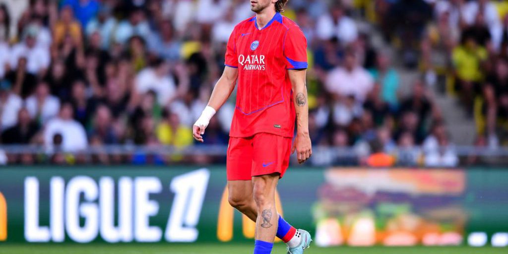 Во Франции раскритиковали Забарного за игру со "Страсбургом": что пошло не так