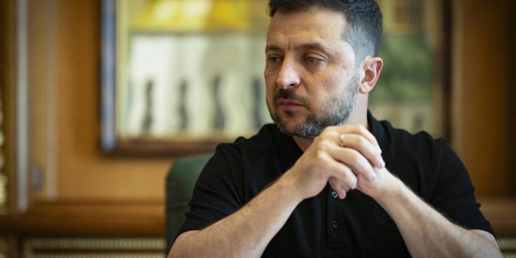 "Безусловно, Украина помогла": Зеленский заявил, что Россия проиграла Европу американцам