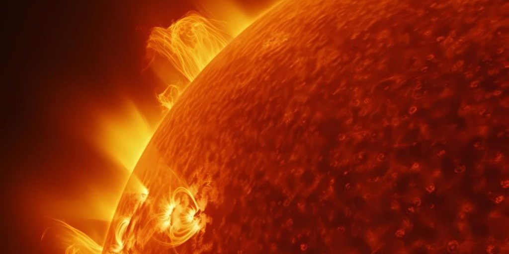 На Солнце произошел корональный выброс: будет ли Земля под ударом