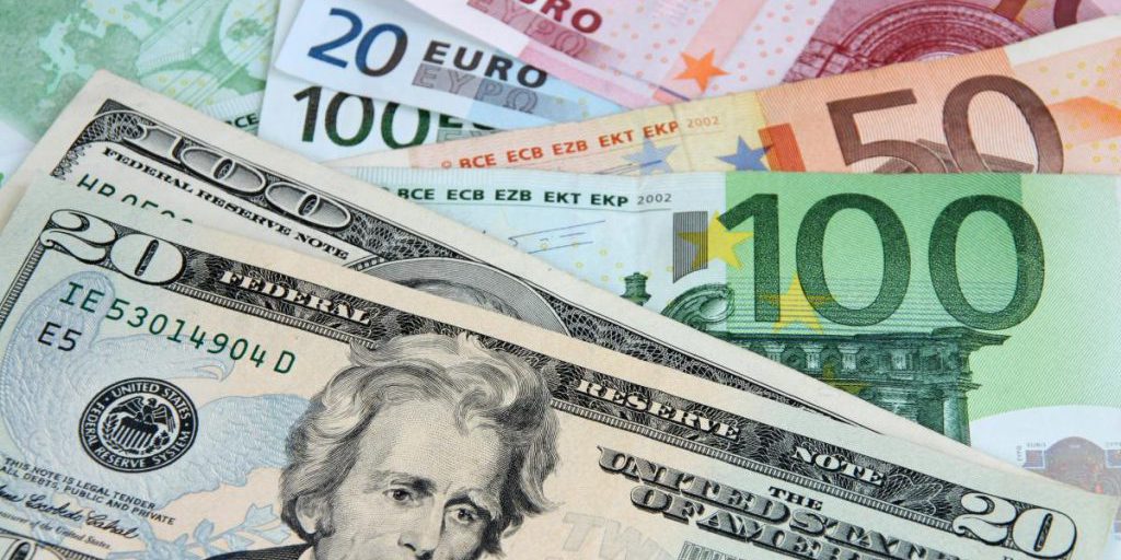 Prospettive di stabilizzazione dei tassi di cambio del dollaro e dell'euro in Ucraina a febbraio
