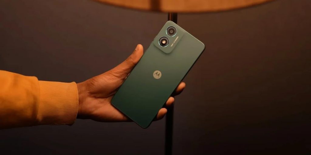 Motorola выпустила бюджетный смартфон с самой большой в сегменте батареей