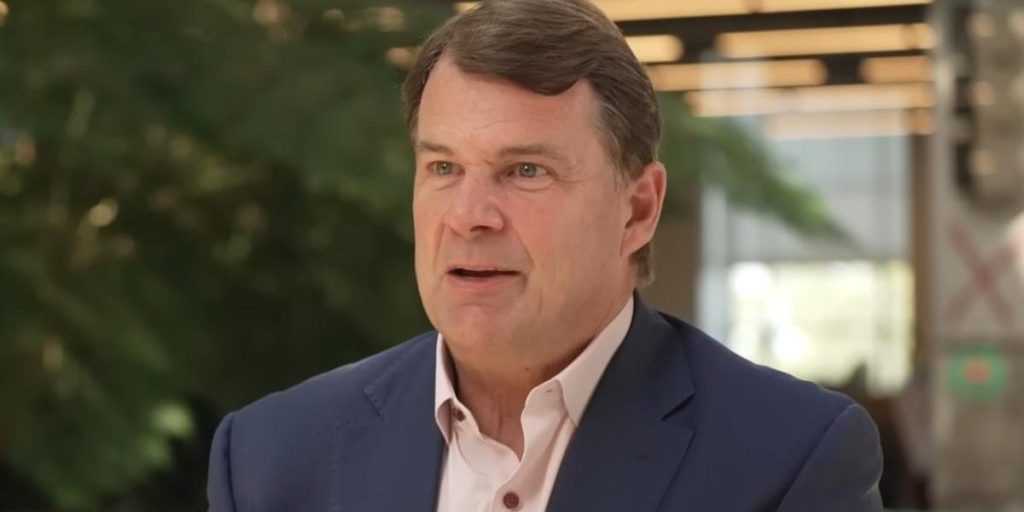 Сын главы Ford отказался от учебы ради работы мечты: эксперты считают, что он прав