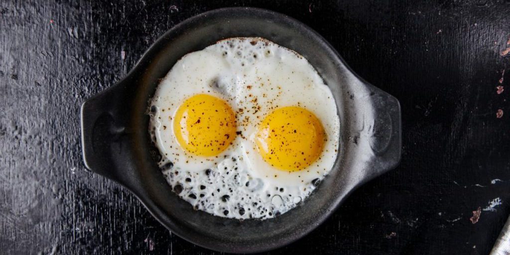 Preparare Uova Perfette con Tuorlo Liquido in un Minuto è più Facile di Quanto Pensi