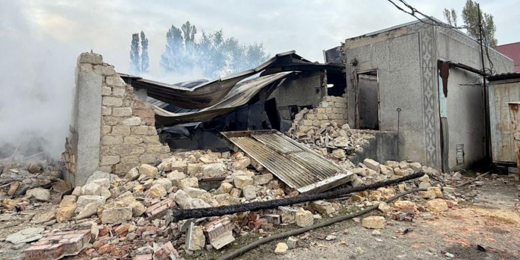 Attacco alla regione di Odessa: danni energetici e distruzioni a edifici civili, conseguenze gravi per la popolazione locale