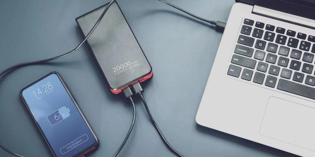 Разъем USB нужен не только для зарядки: эти 5 функций "прокачают" ваш смартфон